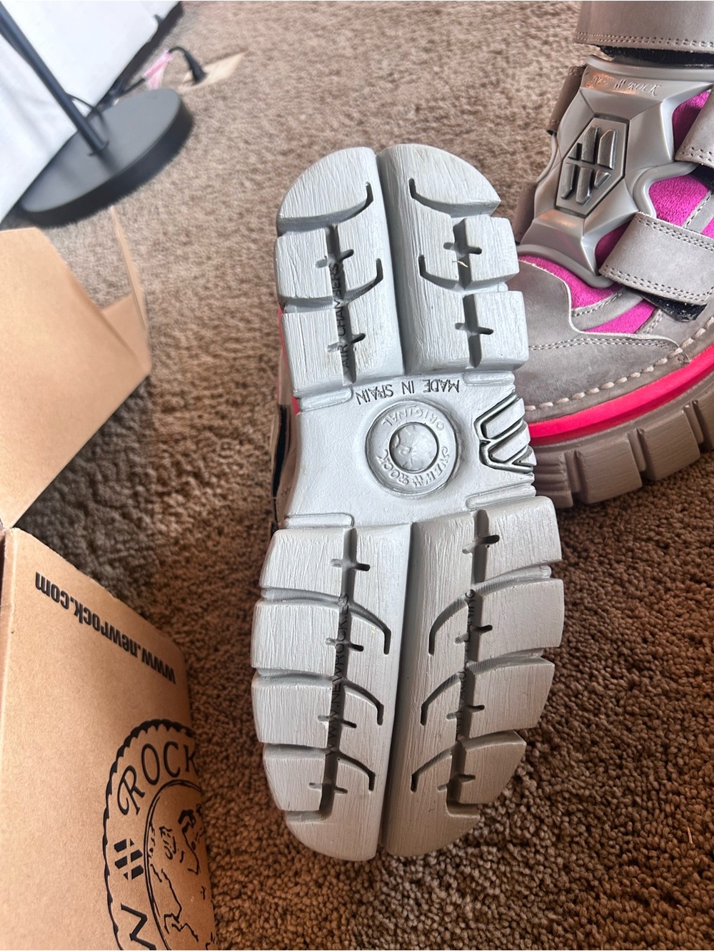 NEW ROCK PINK AND GREY PLATFORM SHOES - Picture 2 of 10